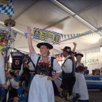 Bandltanz im Festzelt