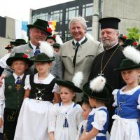 Maibaum aufstellen und Maifeier