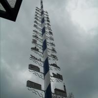 Maifeier und Maibaum aufstellen