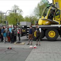 Maifeier und Maibaum aufstellen