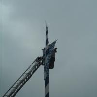 Maifeier und Maibaum aufstellen