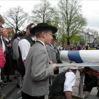 Maifeier und Maibaum aufstellen
